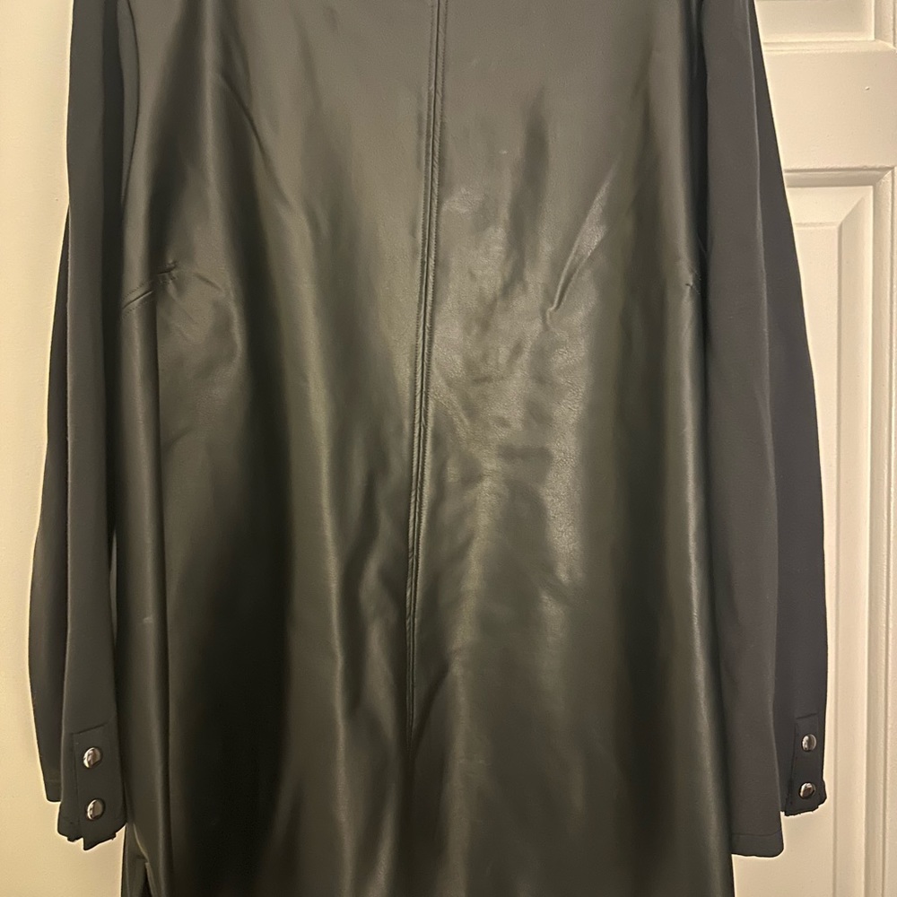Chicos: Pleather Black Top Size 4, fitted
